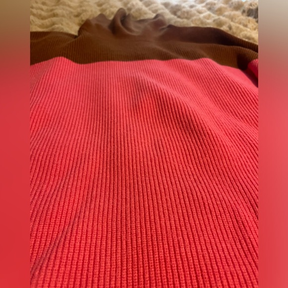 Free people block color rayon/poly/nylon sweater Small (but a generous small) - Picture 5 of 8